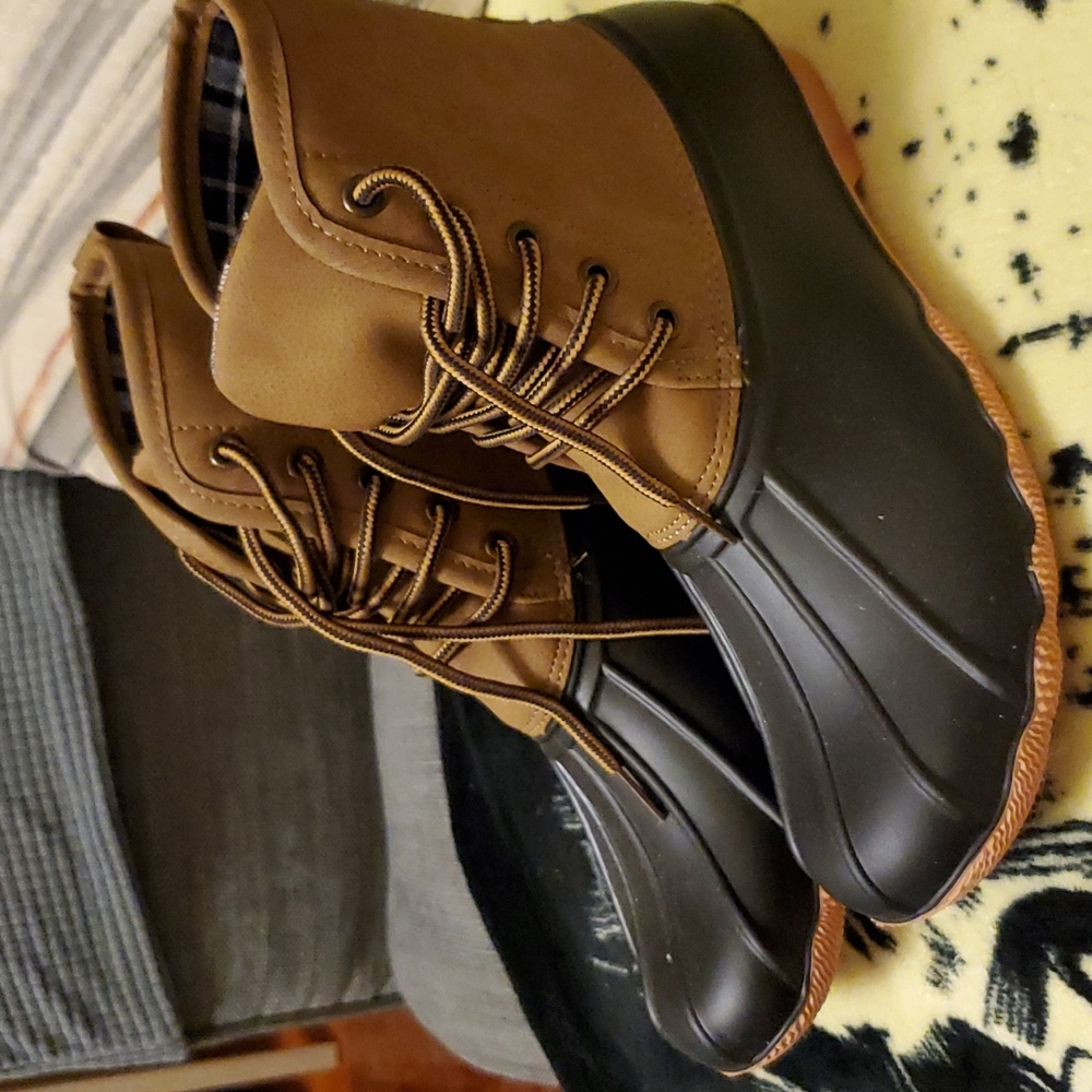 New Rain duck boots
